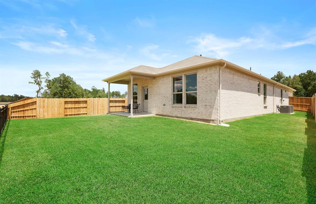 302 Bismuth Drive, Crosby, Texas image 9