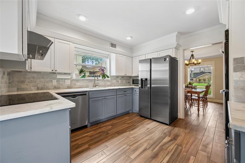 8218 Magnolia Glen Drive