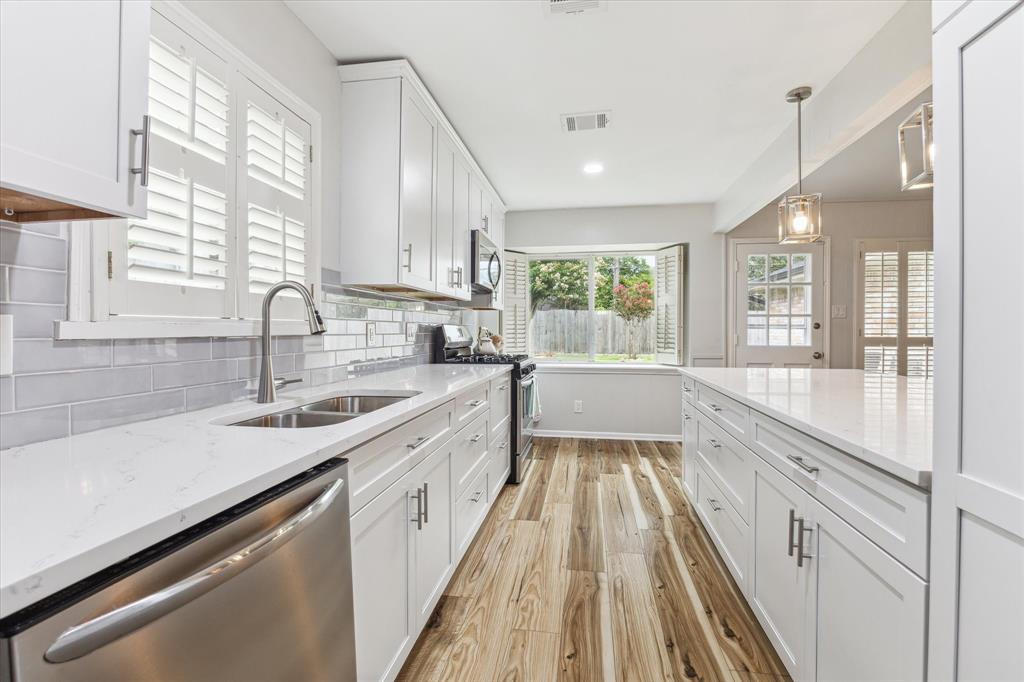 Houston, Texas 77092, United States, 3 Bedrooms Bedrooms, ,2 BathroomsBathrooms,Residential,Active,171422