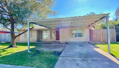 Single Family Residence in Pasadena TX 2812 Morningside Lane.jpg