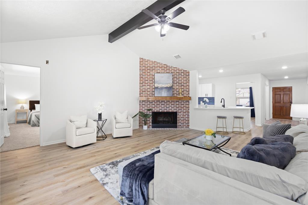 15711 Pilgrim Hall Drive, Friendswood, Texas image 13