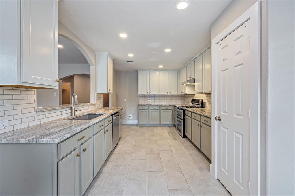 4050 Palmetto Court, Dickinson, Texas image 18