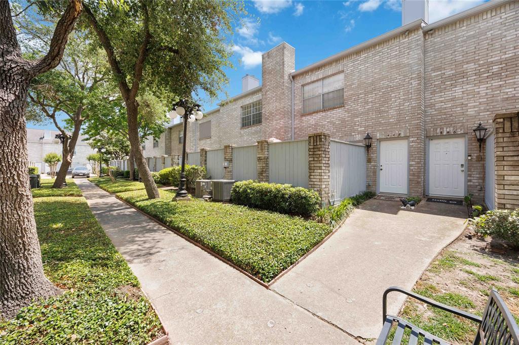 446 Wilcrest Drive #446, Houston, Texas image 3