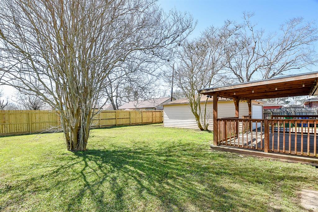 1425 Hospital Drive, Angleton, Texas image 23