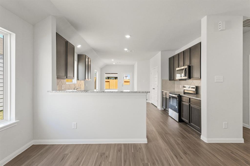8113 Vanilla Orchid Drive, Houston, Idaho image 4