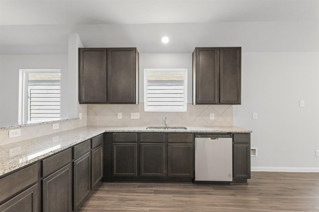 8113 Vanilla Orchid Drive, Houston, Idaho image 5