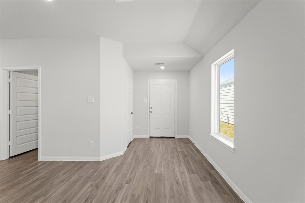 8113 Vanilla Orchid Drive, Houston, Idaho image 3
