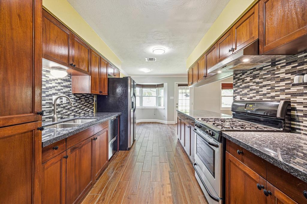 5522 Chantilly Lane
