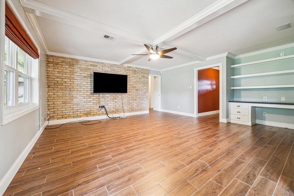 5522 Chantilly Lane
