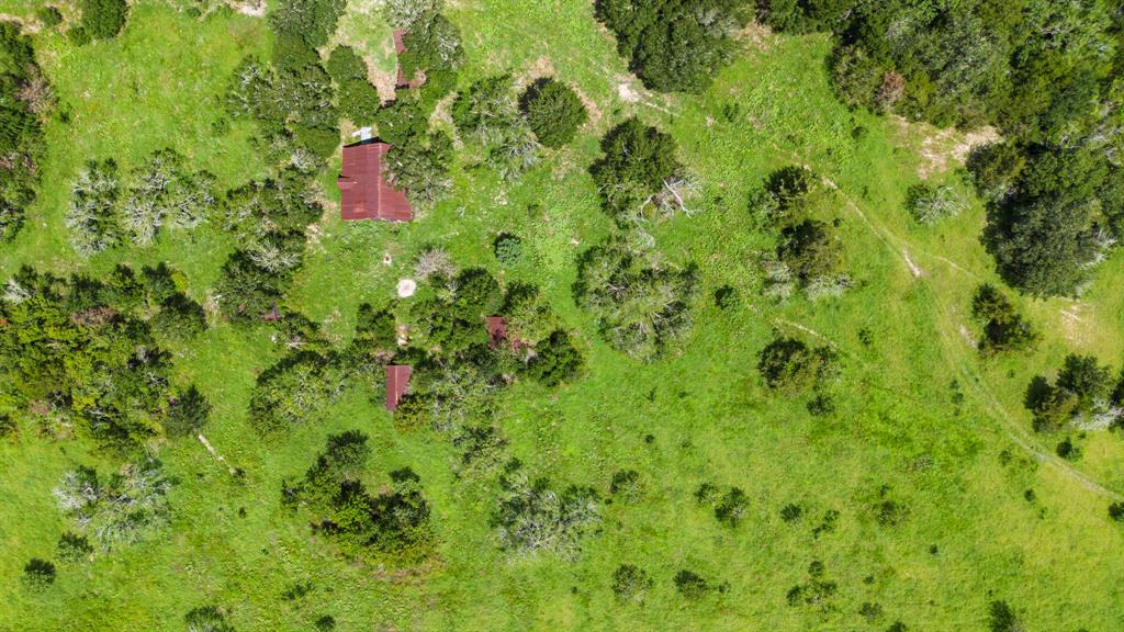 812 W Tobias Road, Ellinger, Texas image 19