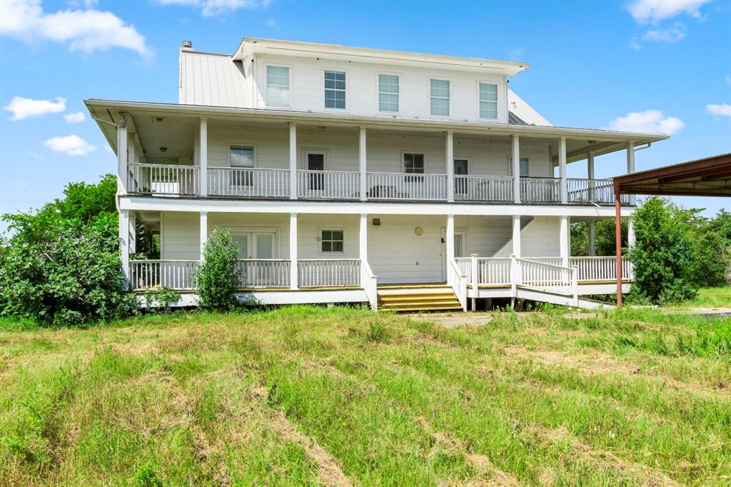 812 W Tobias Road, Ellinger, Texas image 8