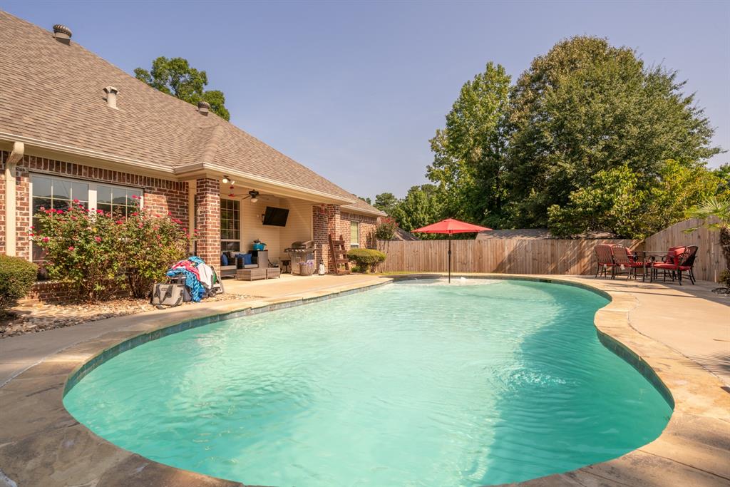 106 Willow Brook, White Oak, Texas image 19
