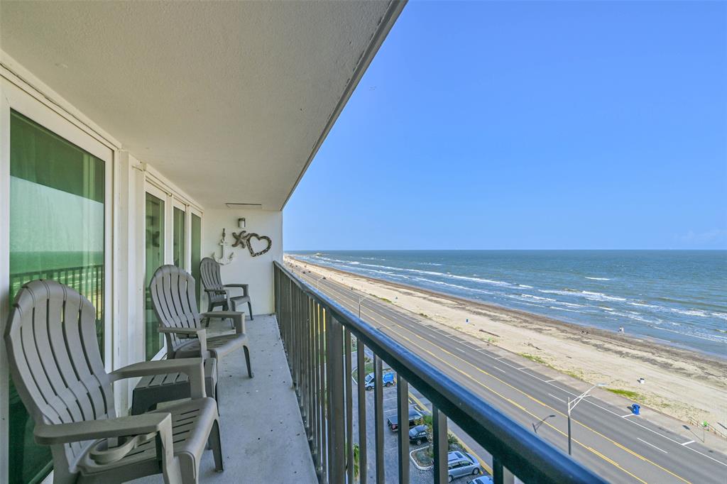 7310 Seawall Boulevard 907