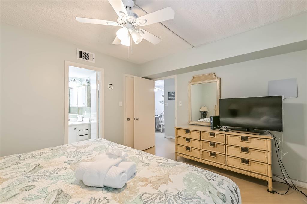 7310 Seawall Boulevard #907, Galveston, Texas image 26
