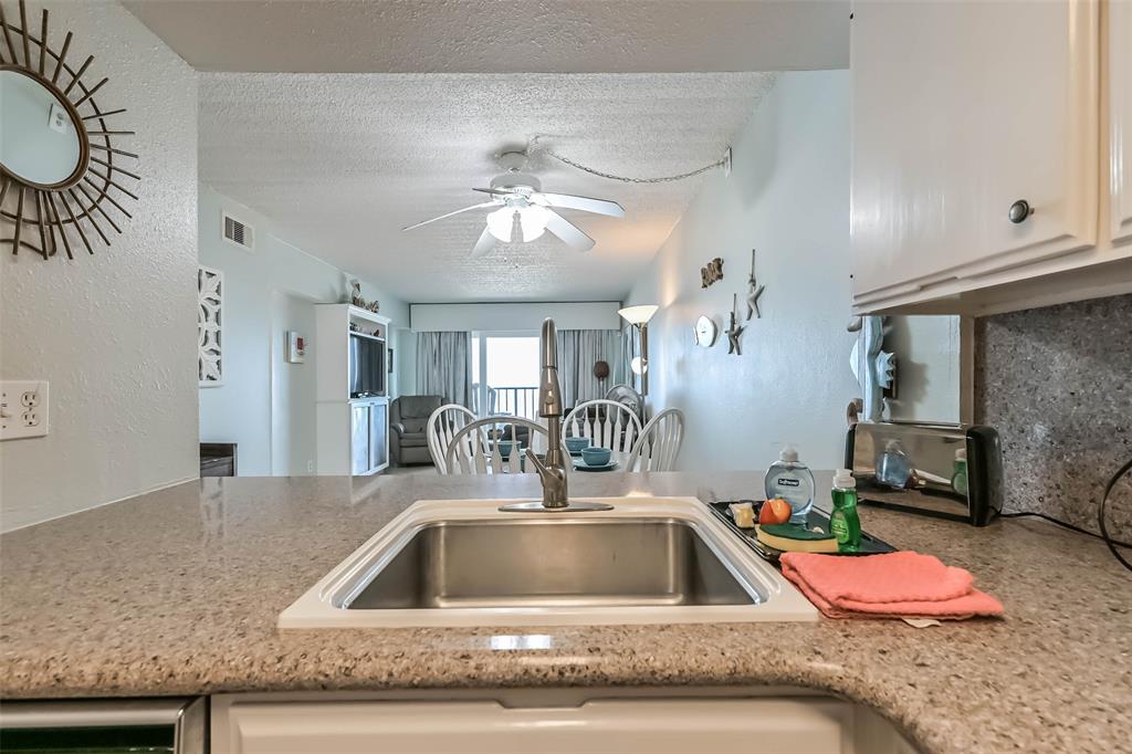 7310 Seawall Boulevard #907, Galveston, Texas image 11