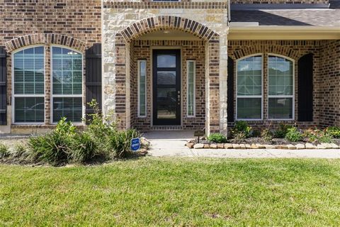 A home in Angleton