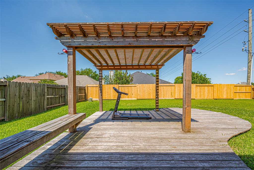 2202 Megellan Point Lane, Pearland, Texas image 22