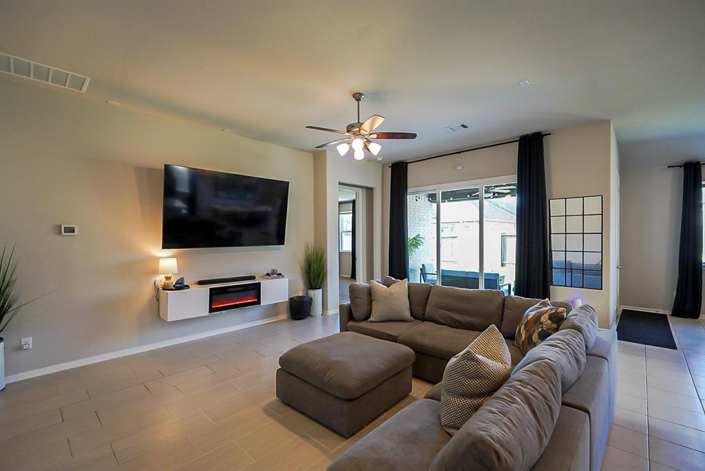 8203 Longear Lane, Rosenberg, Texas image 22