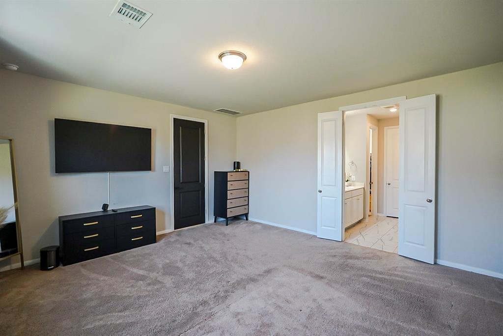 8203 Longear Lane, Rosenberg, Texas image 34