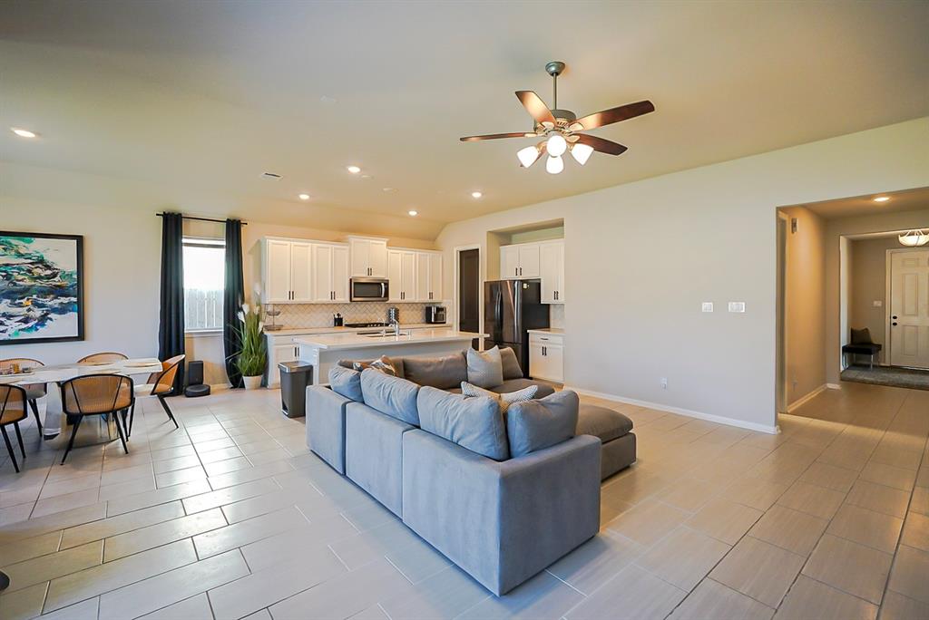 8203 Longear Lane, Rosenberg, Texas image 31