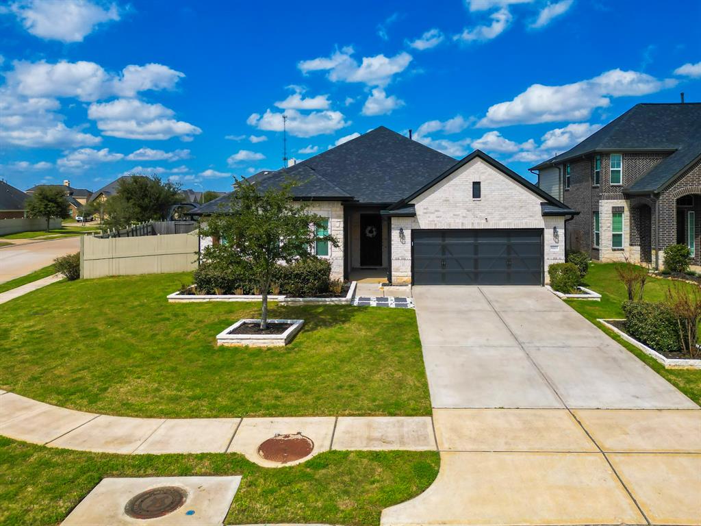 8203 Longear Lane, Rosenberg, Texas image 1