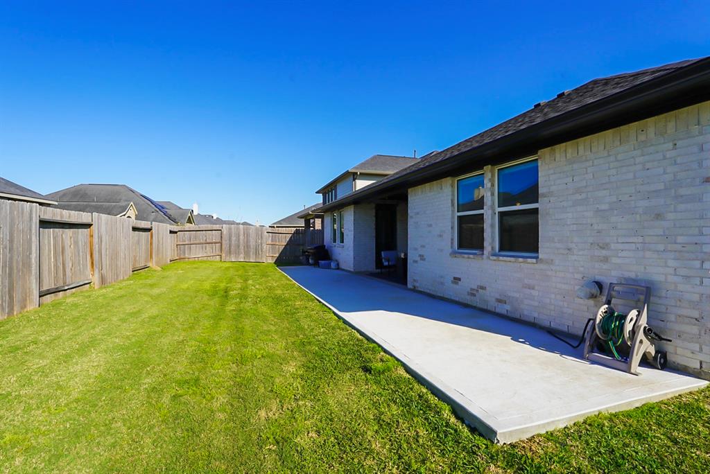 8203 Longear Lane, Rosenberg, Texas image 43