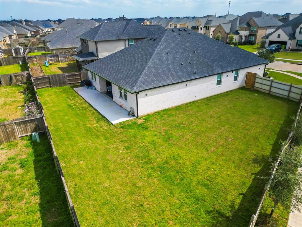 8203 Longear Lane, Rosenberg, Texas image 48