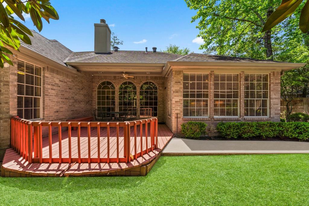 10 Silkbay Place, The Woodlands, Texas image 38