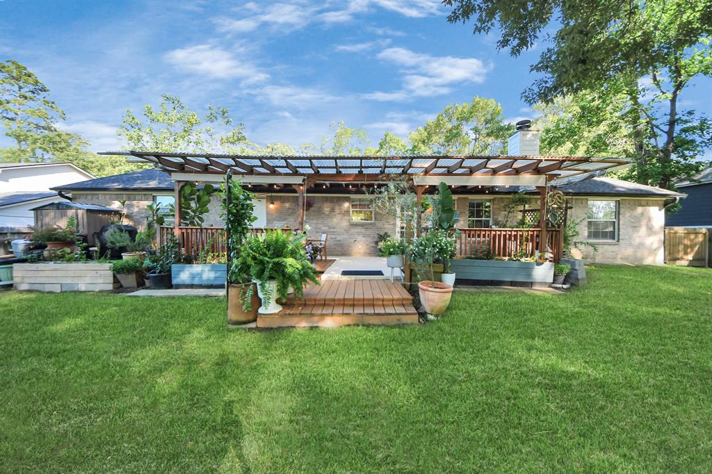 607 Shadylake Drive, New Caney, Texas image 32