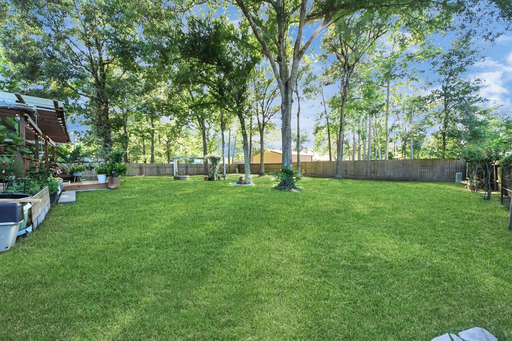 607 Shadylake Drive, New Caney, Texas image 33