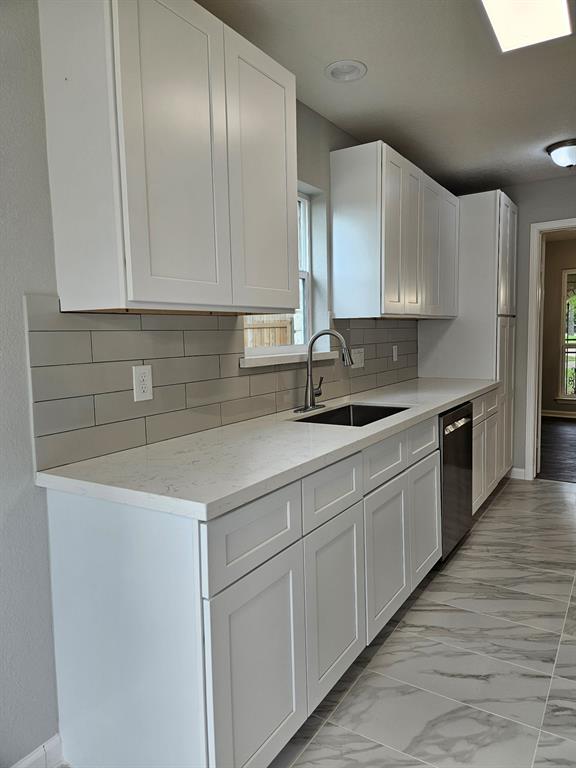4323 Birchcroft Drive, Houston, Texas image 7