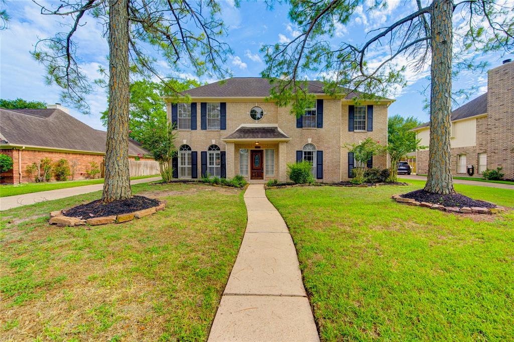 14823 Atterbury Drive, Sugar Land, Texas image 1