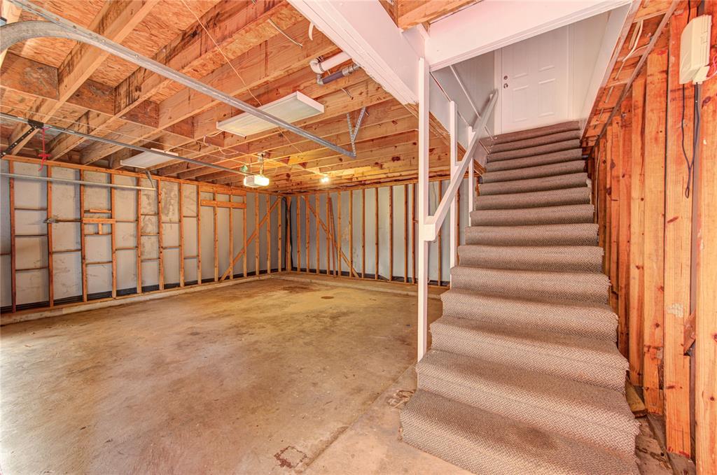 14823 Atterbury Drive, Sugar Land, Texas image 25