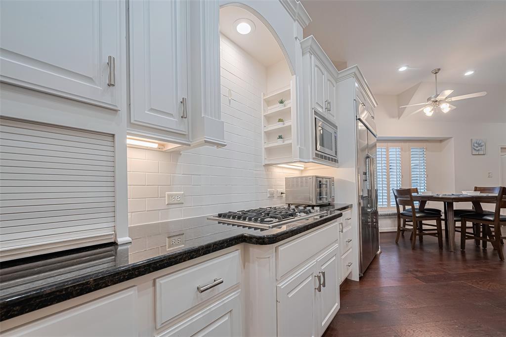 2202 Britton Ridge Drive, Katy, Texas image 10