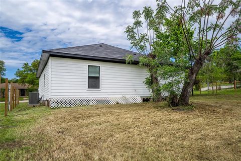 A home in La Grange