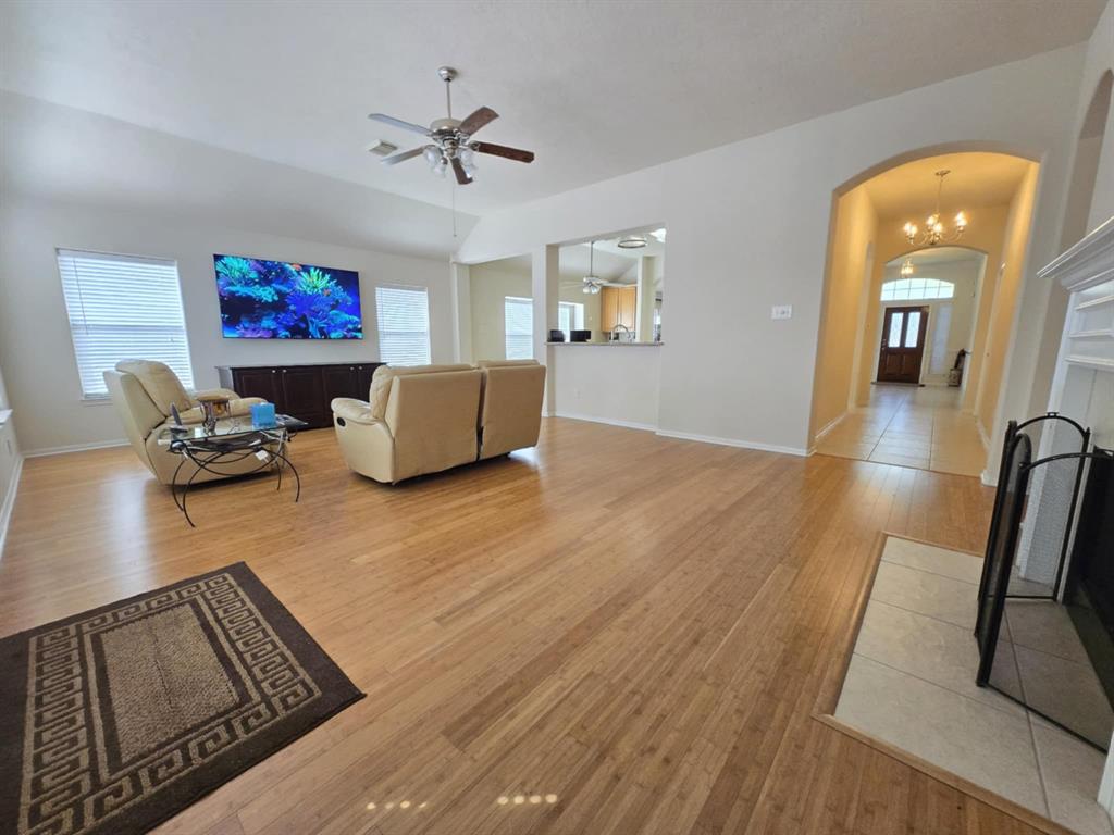17427 N Riata Lake Drive, Cypress, Texas image 21