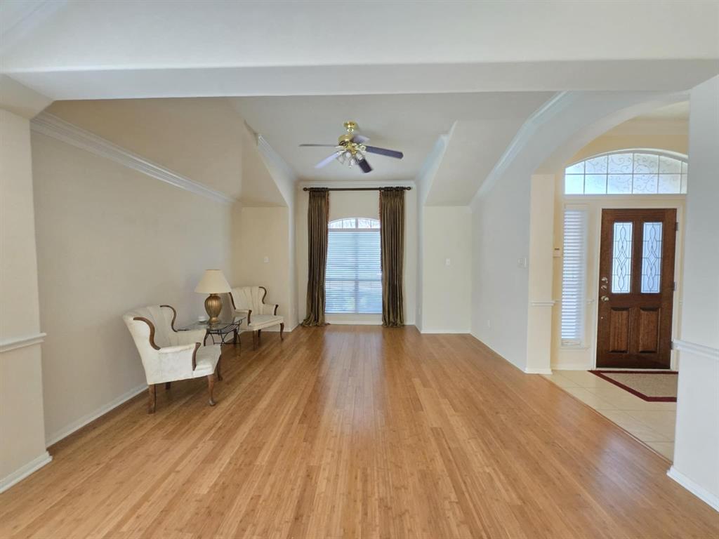 17427 N Riata Lake Drive, Cypress, Texas image 5