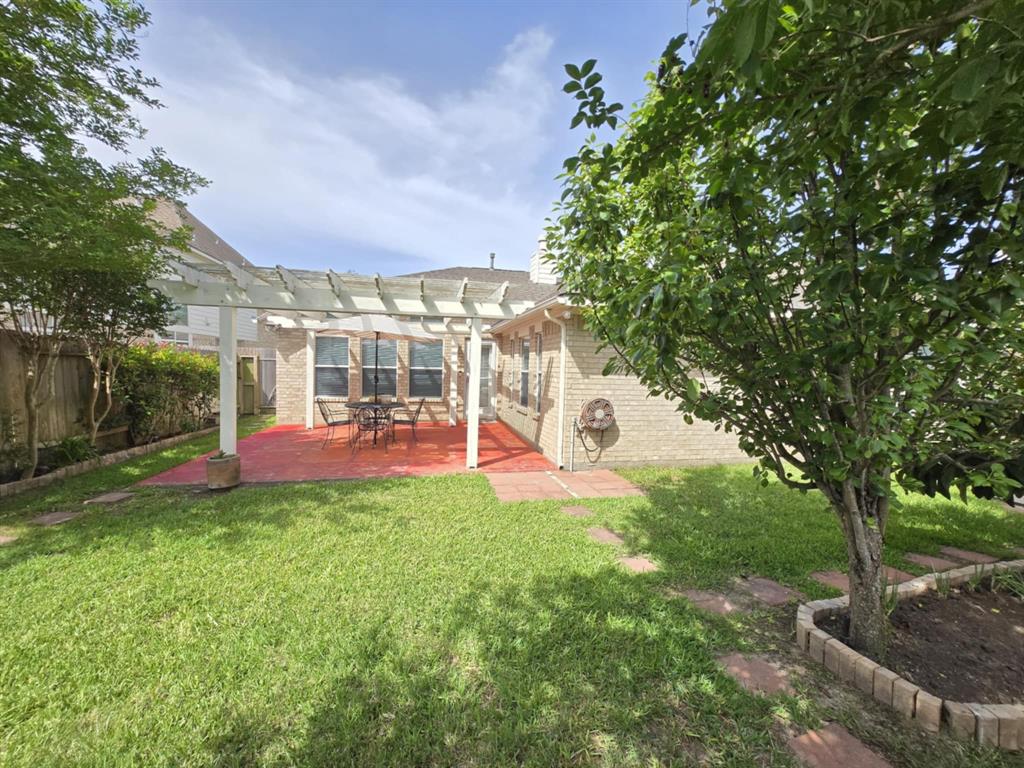 17427 N Riata Lake Drive, Cypress, Texas image 24