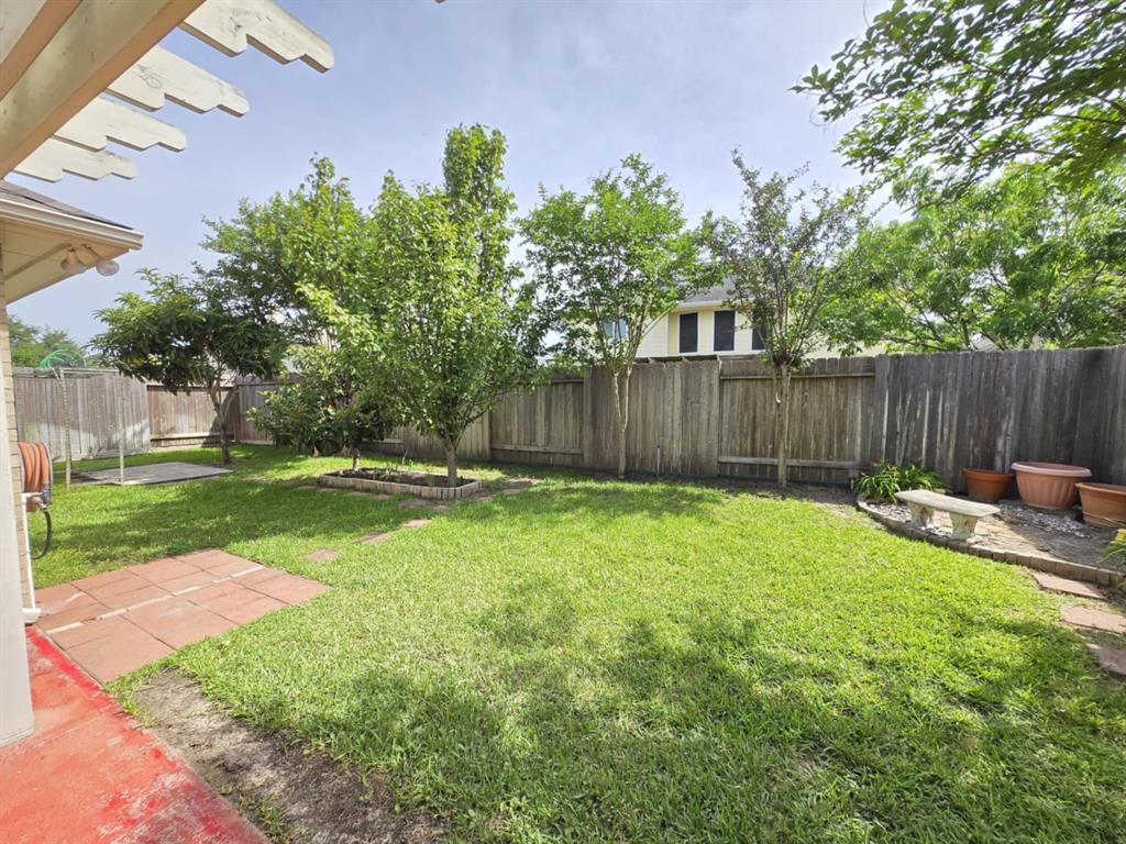 17427 N Riata Lake Drive, Cypress, Texas image 25