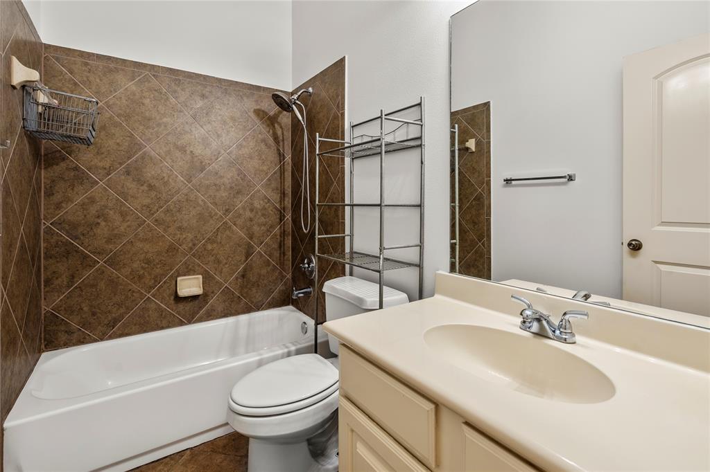 14001 Bright Glen Drive, Pearland, Texas image 21