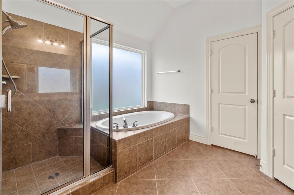 14001 Bright Glen Drive, Pearland, Texas image 14