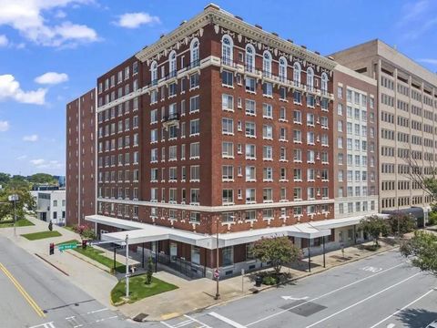 Condo For Rent - 211 12th St<br/> Columbus, GA 31901
