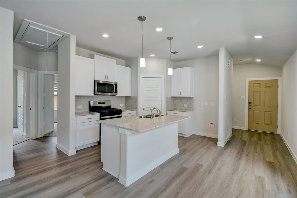 1733 Succotash Oak Court