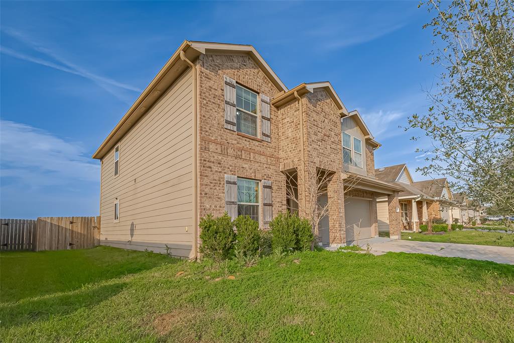 2030 Stonework Lane, Mission, Texas image 2