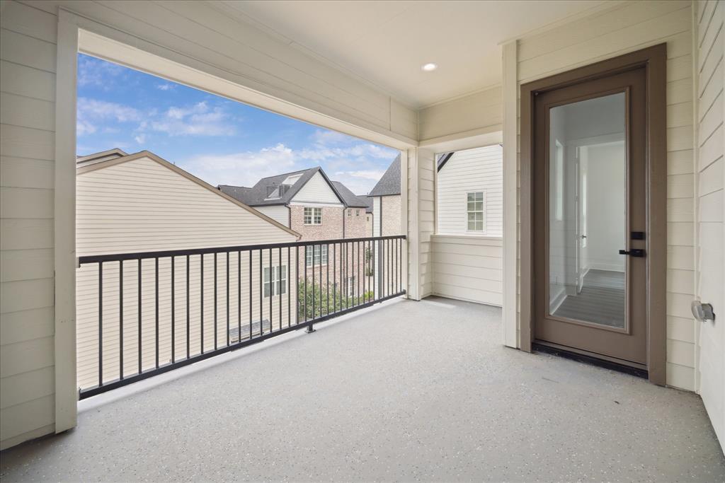 10935 Brookeshire Chase Lane, Houston, Texas image 37