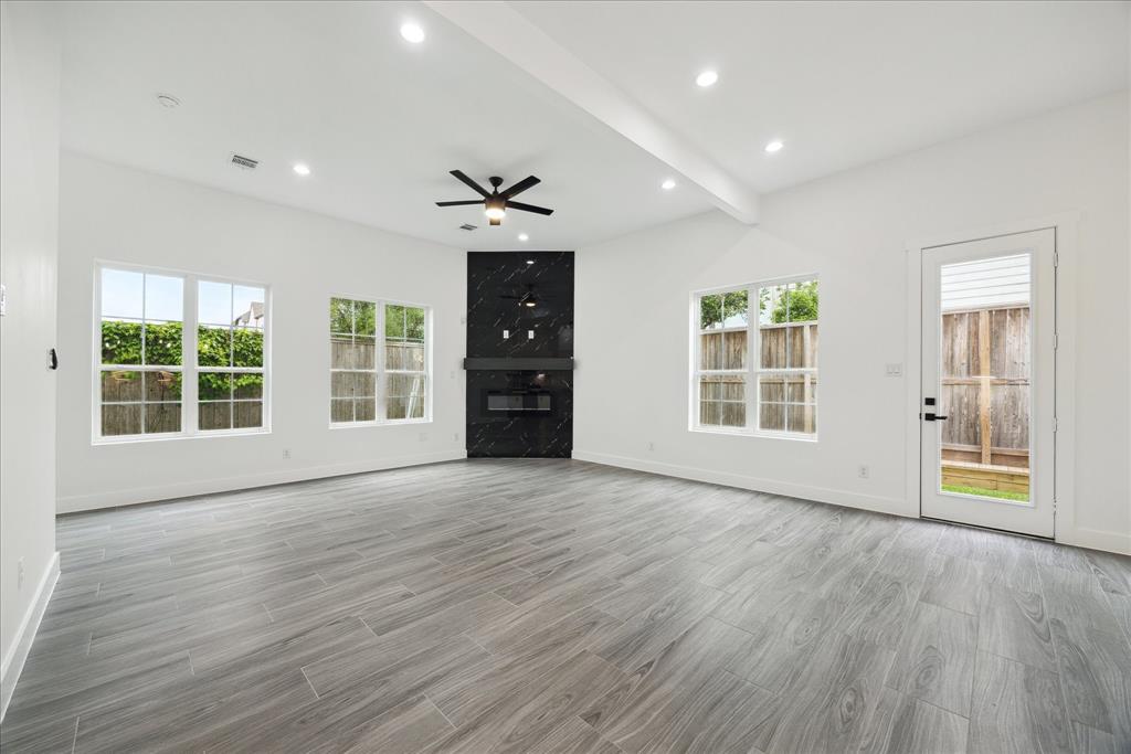 10935 Brookeshire Chase Lane, Houston, Texas image 11