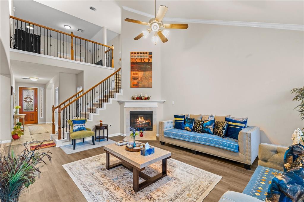 4603 Tamara Heights Lane, Sugar Land, Texas image 2