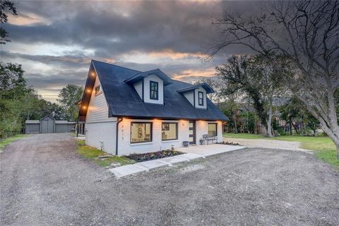 A home in Pearland