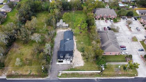 A home in Pearland