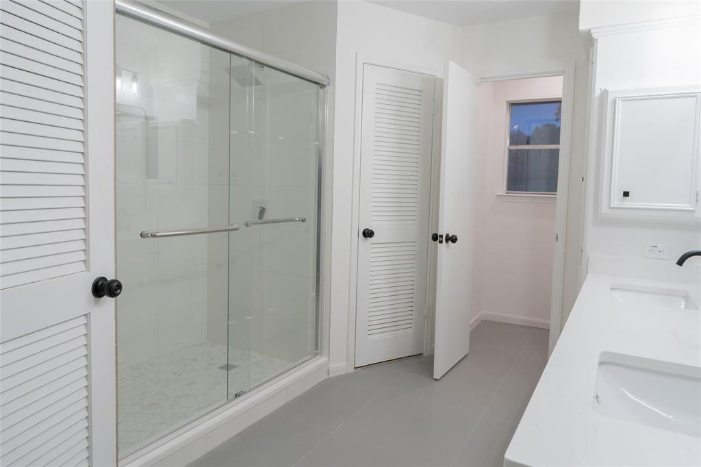 18007 Ravenfield Drive, Houston, Texas image 39